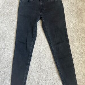 Levi’s Black Skinny Jeans